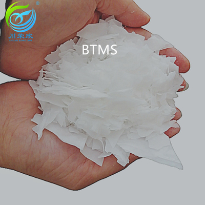 منتجات العناية بالشعر عوامل الاستاتيكيه مستحلبات Behentrimonium Methosulfate BTMS CAS 81646-13-1